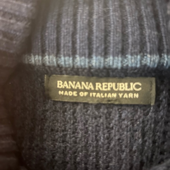 Banana Republic Navy Blue Men’s Sweater - Picture 3 of 3